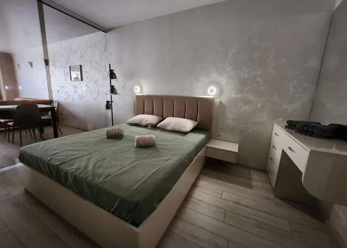 мери * ヴァルナ