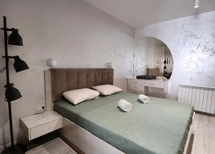 мери アパート ヴァルナ