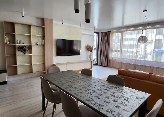 мери ヴァルナ